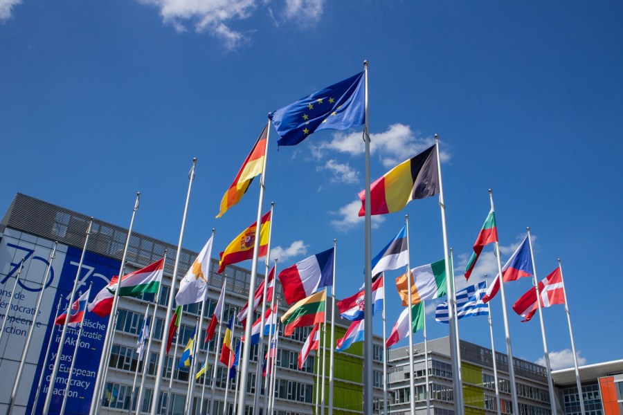 Meloni chiede regole globali sull'intelligenza artificiale al G7