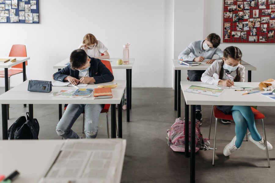 MIM chiarisce i fondi per la polizza sanitaria scuola: 320 milioni per il quadriennio