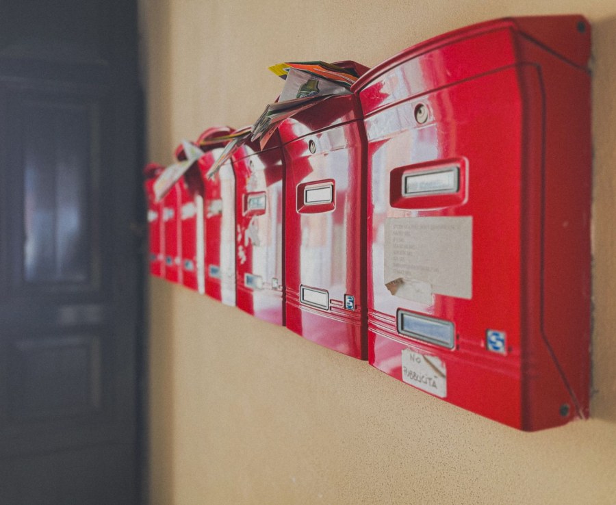 Poste Italiane rischia di abbandonare il Servizio Universale