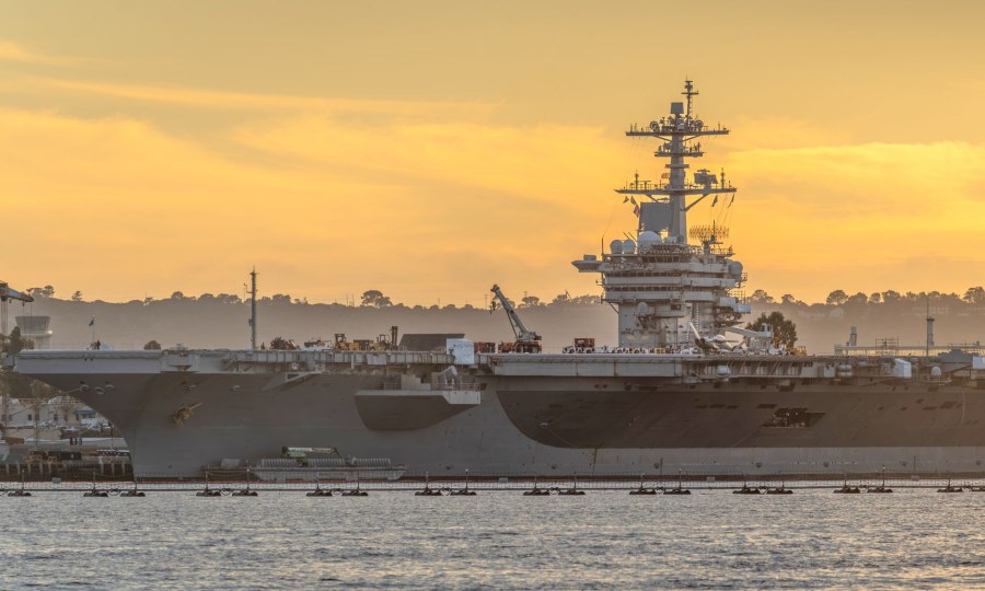 USA inviano terza portaerei e 2.000 Marines verso l'Iran