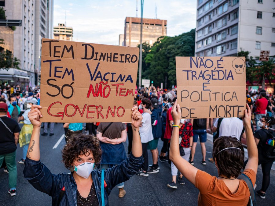 Proteste autotrasportatori: governo promette 1 mld, ma i blocchi continuano
